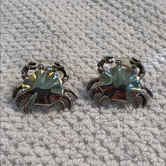VTG Solid 925 Silver Crab Earrings with Green Enamel Eyes - Picture 4 of 5